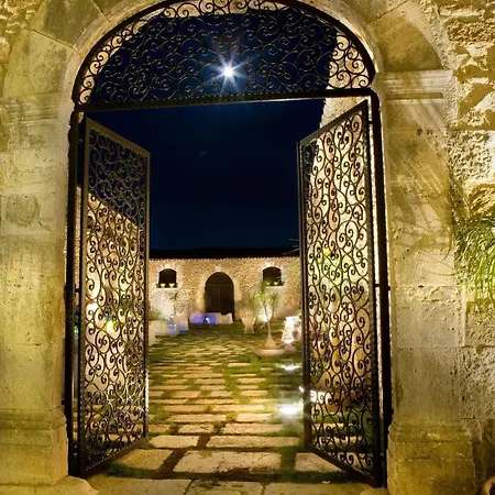 Borgo Degli Angeli Wellness & By Le Dhome Sicily Country house